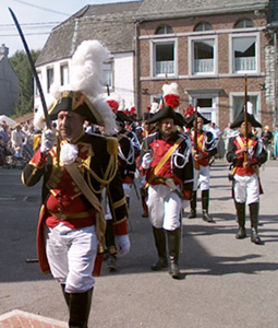 Arrivée des gendarmes à l'église